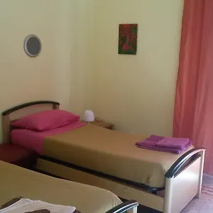 Trivani Perez Appartamento