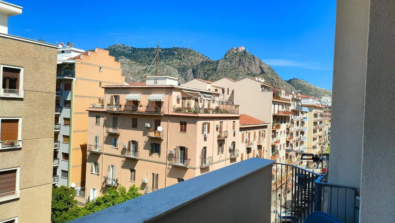 Utveggio View Apartment Palermo